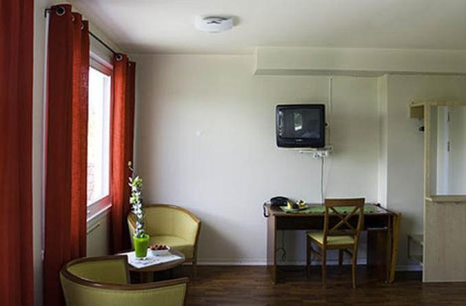 Bomlo Hotell Ruang foto