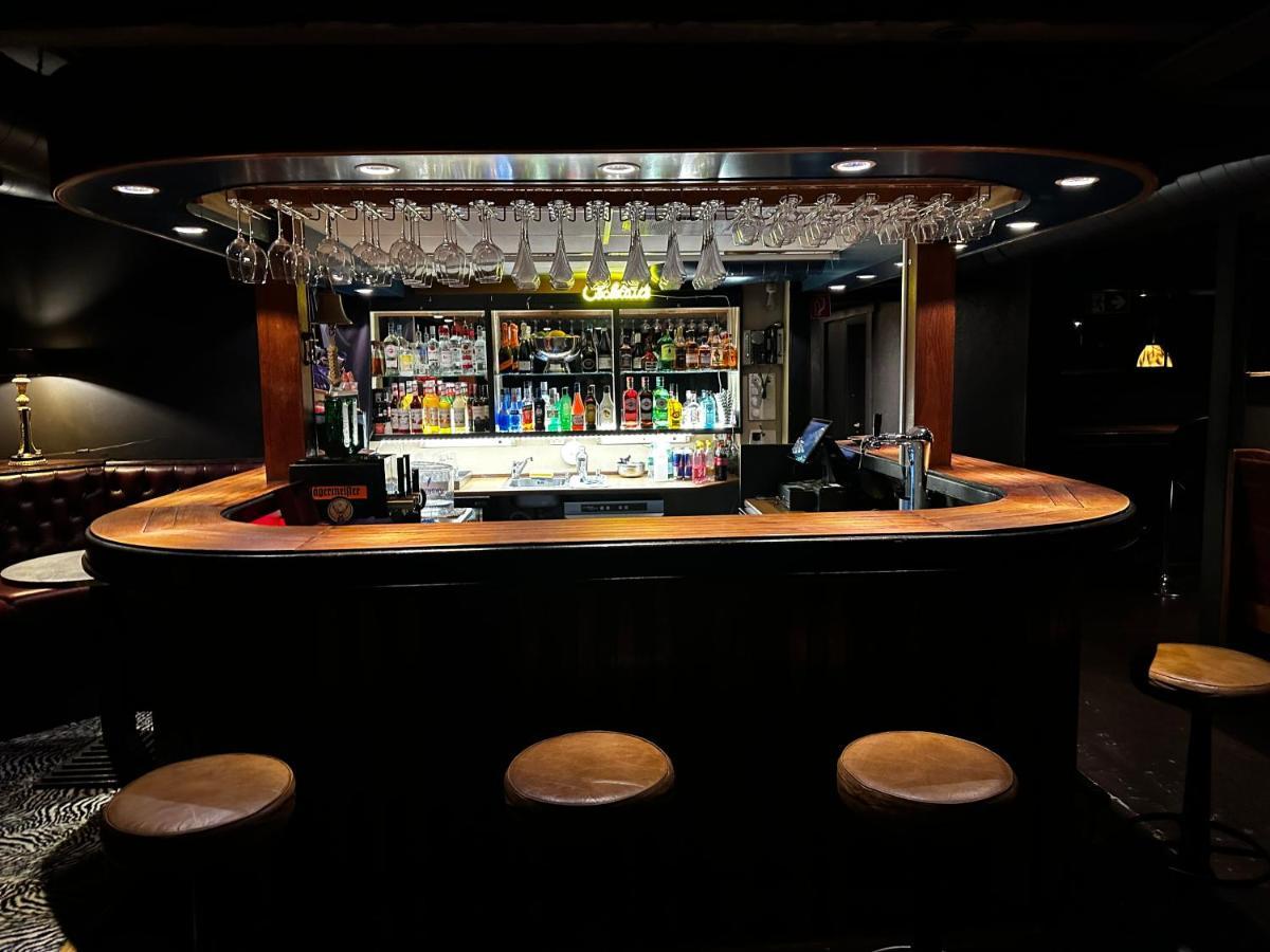 Bomlo Hotell Bagian luar foto